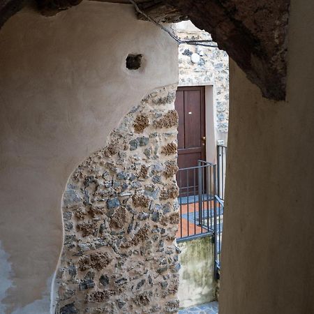 Dimora Del Borgo Affittacamere サンジネート エクステリア 写真