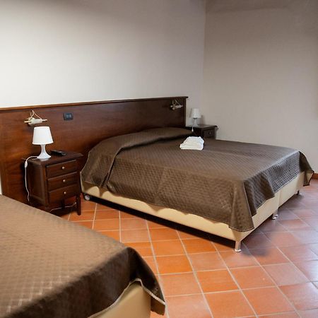 Dimora Del Borgo Affittacamere サンジネート エクステリア 写真