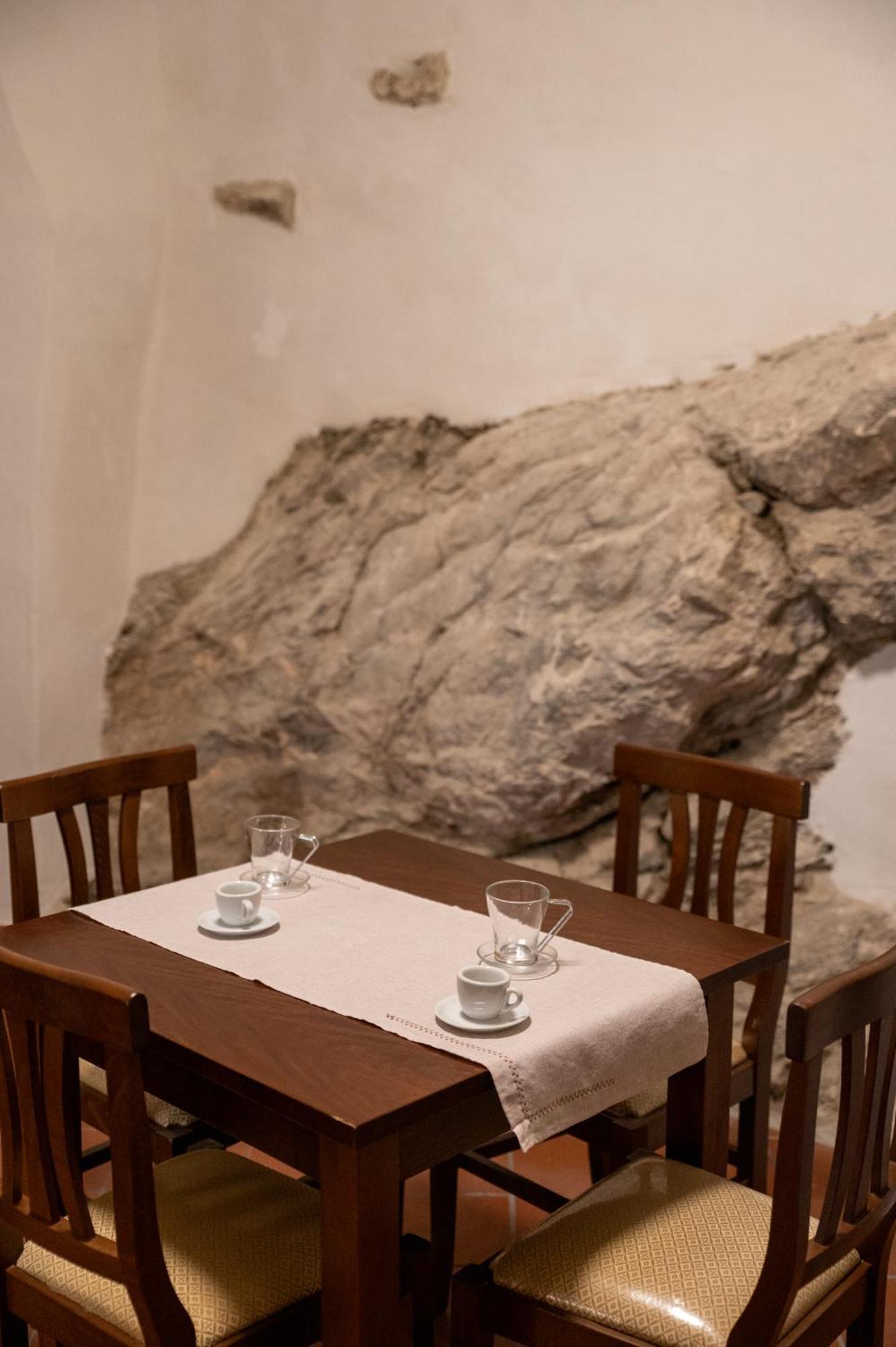 Dimora Del Borgo Affittacamere サンジネート エクステリア 写真
