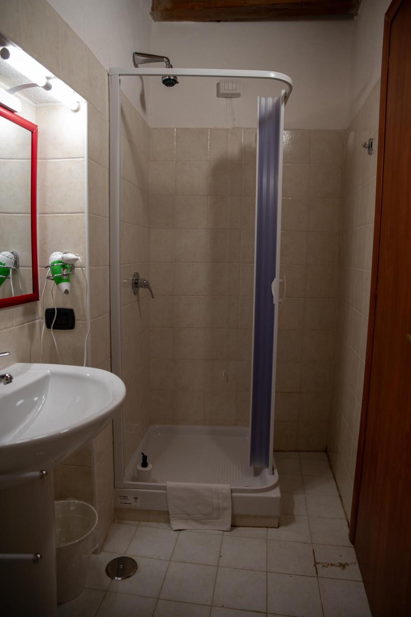 Dimora Del Borgo Affittacamere サンジネート エクステリア 写真