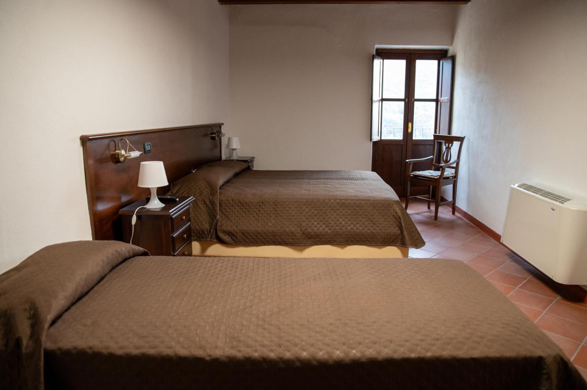 Dimora Del Borgo Affittacamere サンジネート エクステリア 写真